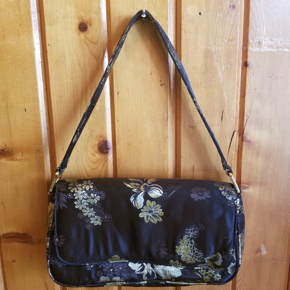 NEWPORT NEWS METALLIC GOLD FLORAL EMBOSSED SHOULDER MINI CLUTCH PURSE